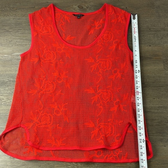 Banana Republic Knit Top Crochet Open Embroidered Floral Shirt Red/Orange. Sz XL - Picture 4 of 9